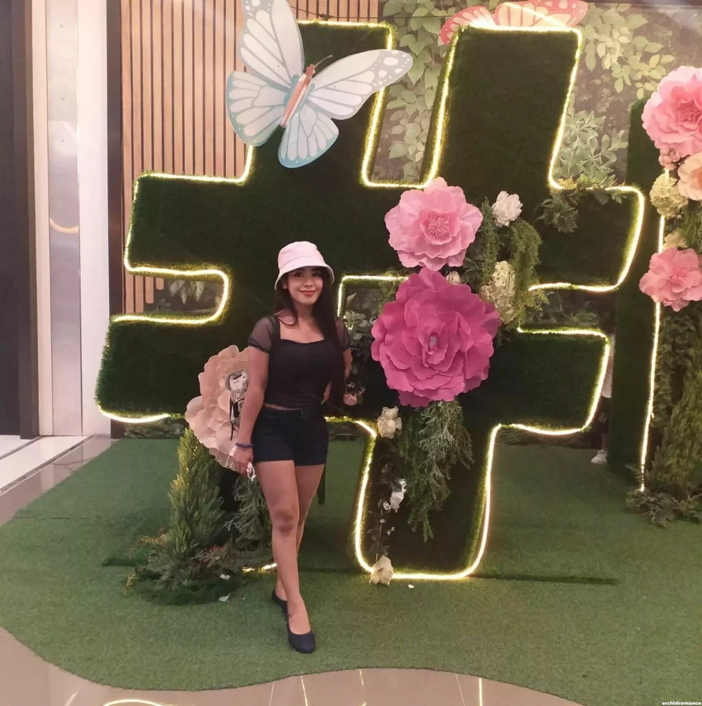 Susan Profile image 6