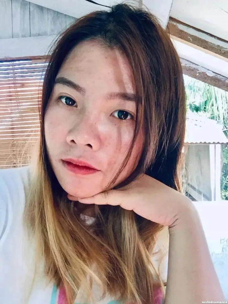 Alovia Profile image 6