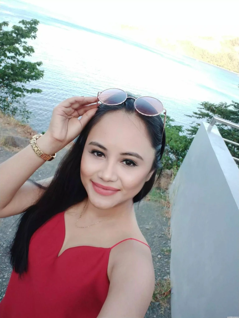 May Profile image 6