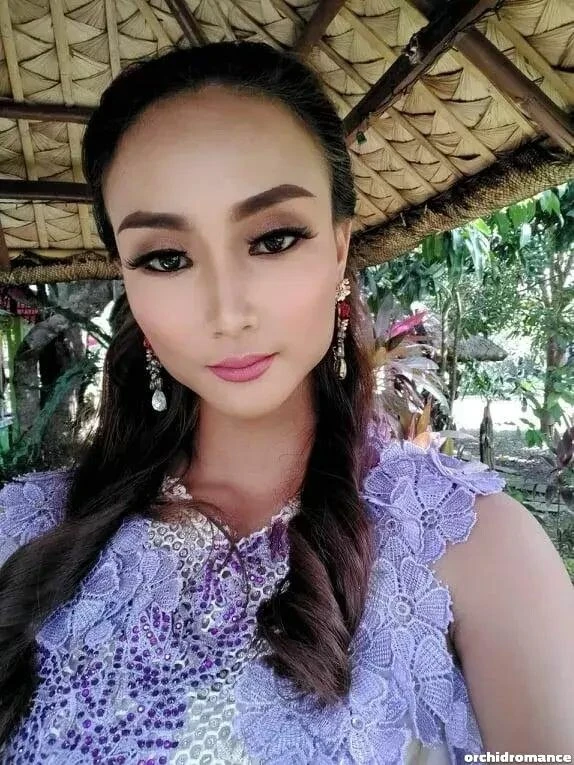 Marianel Profile image 4