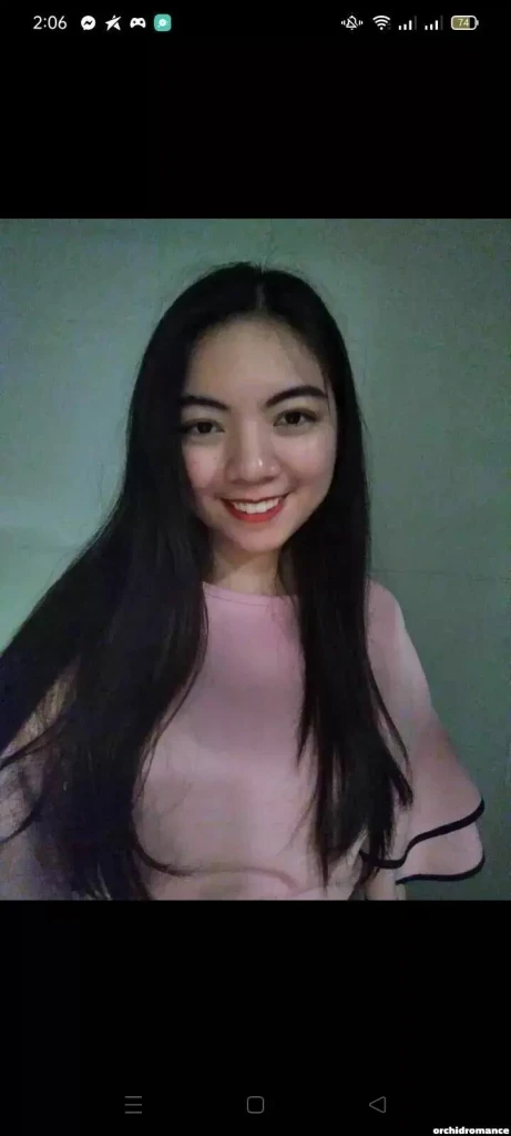 Roxy Profile image 6
